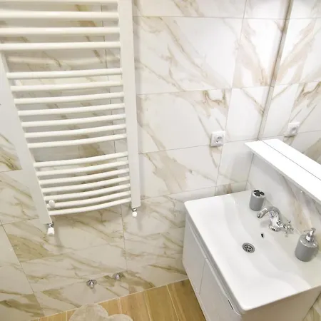 Brvnara Brvnara Mont 2