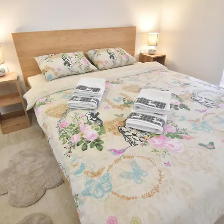 Chalet Brvnara Mont 2 *